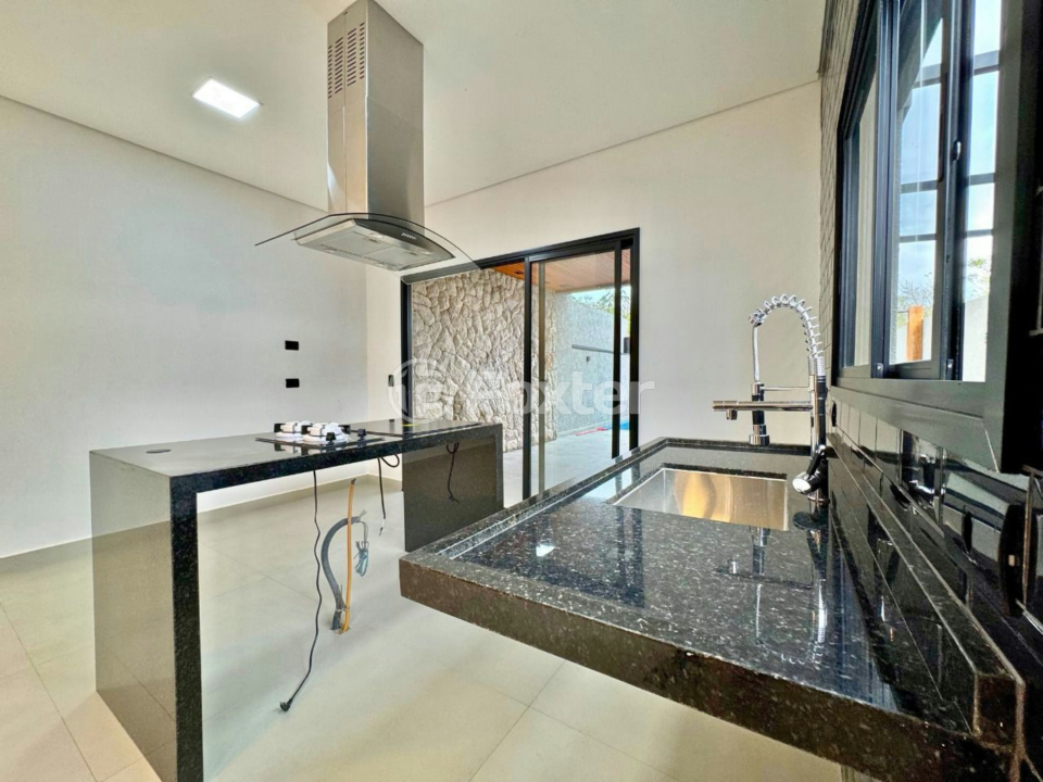 Casa de Condomínio à venda com 3 quartos, 151m² - Foto 2