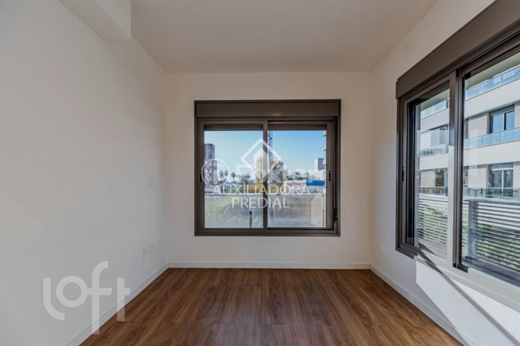 Apartamento à venda com 2 quartos, 68m² - Foto 12