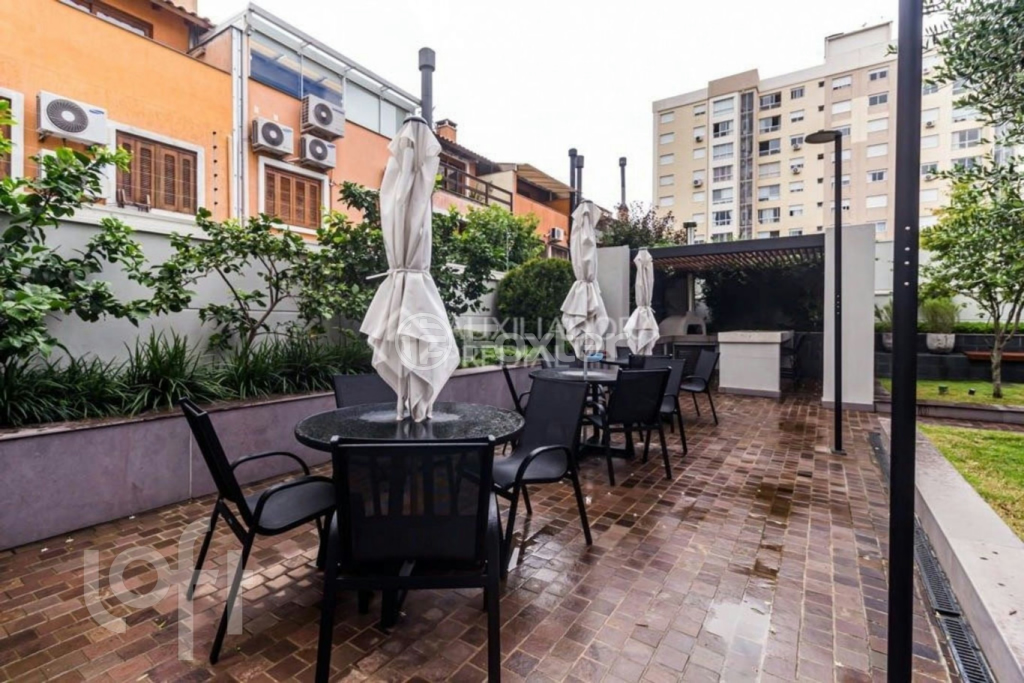 Apartamento à venda com 2 quartos, 68m² - Foto 25