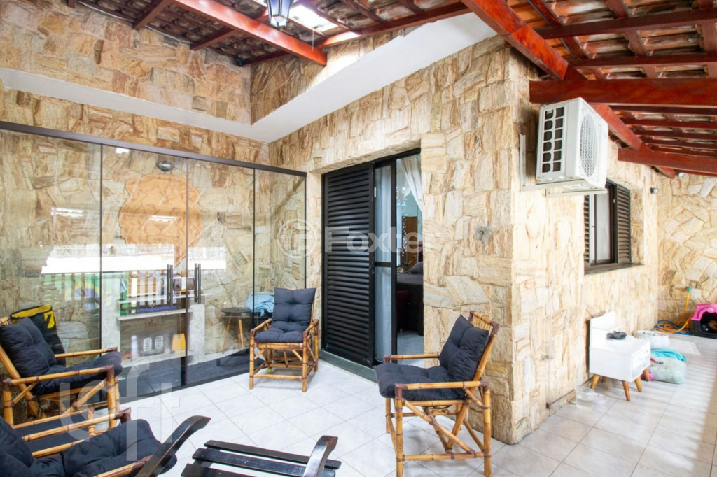 Casa à venda com 4 quartos, 270m² - Foto 11