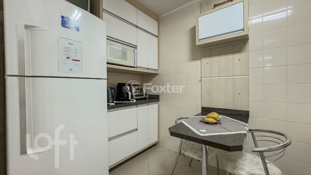 Casa à venda com 3 quartos, 158m² - Foto 2