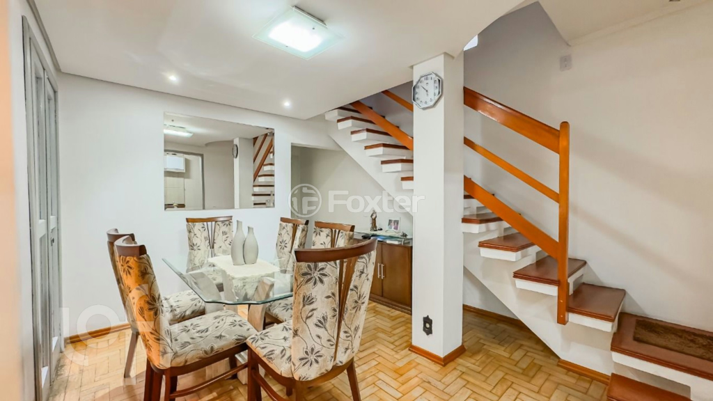Casa à venda com 3 quartos, 158m² - Foto 4