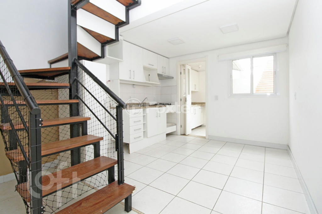 Casa de Condomínio à venda com 3 quartos, 98m² - Foto 2