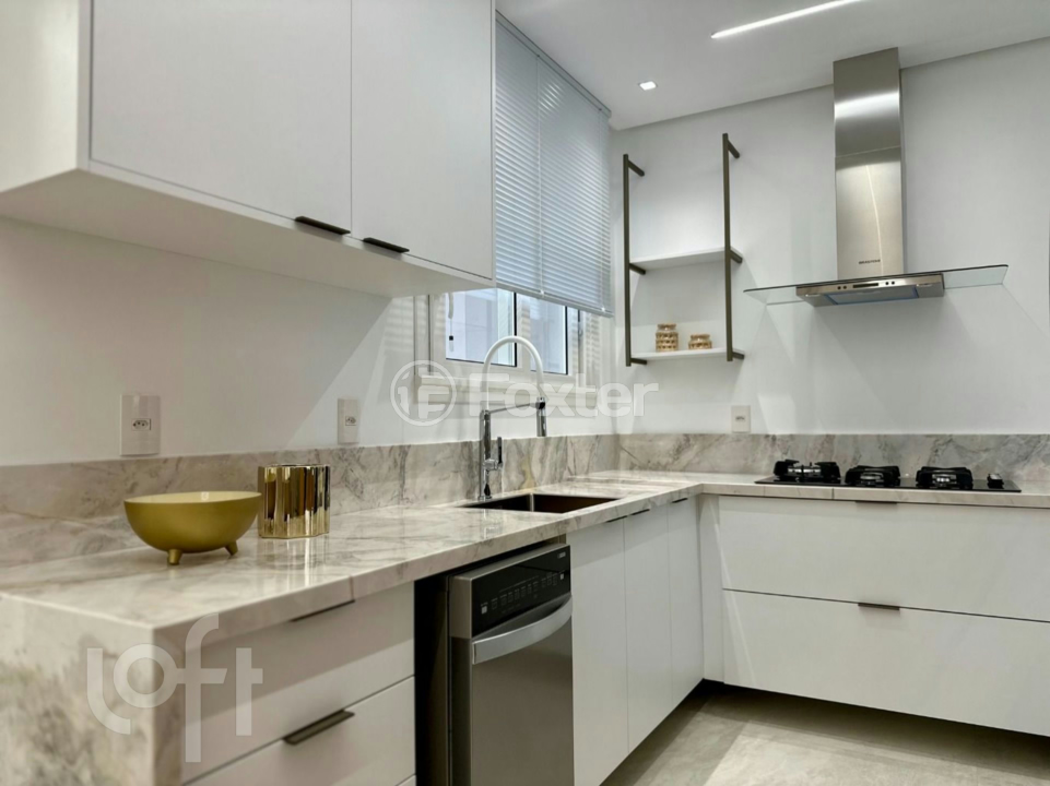 Apartamento à venda com 3 quartos, 119m² - Foto 32