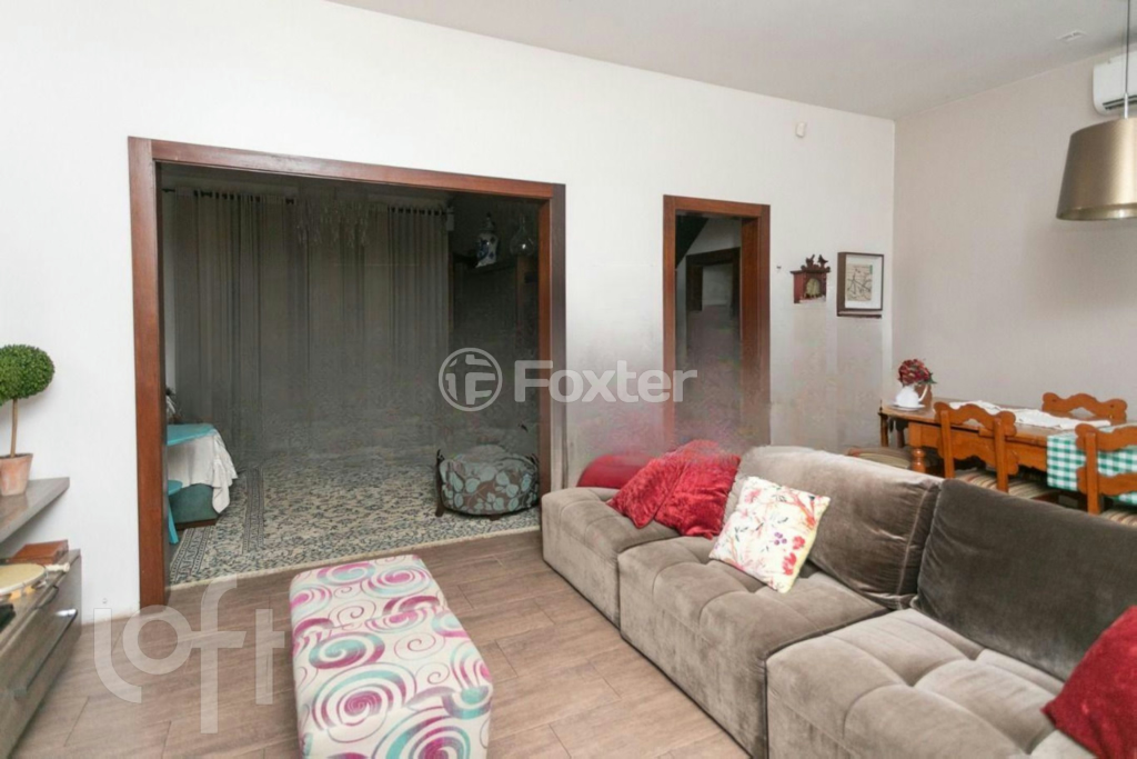 Casa à venda com 3 quartos, 224m² - Foto 8