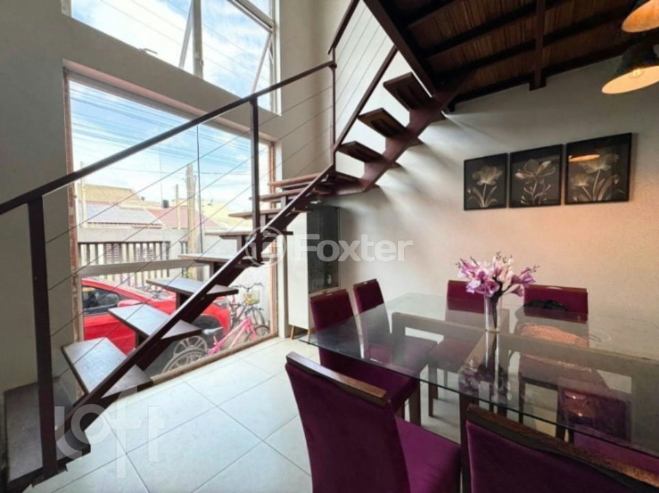 Casa à venda com 3 quartos, 160m² - Foto 1