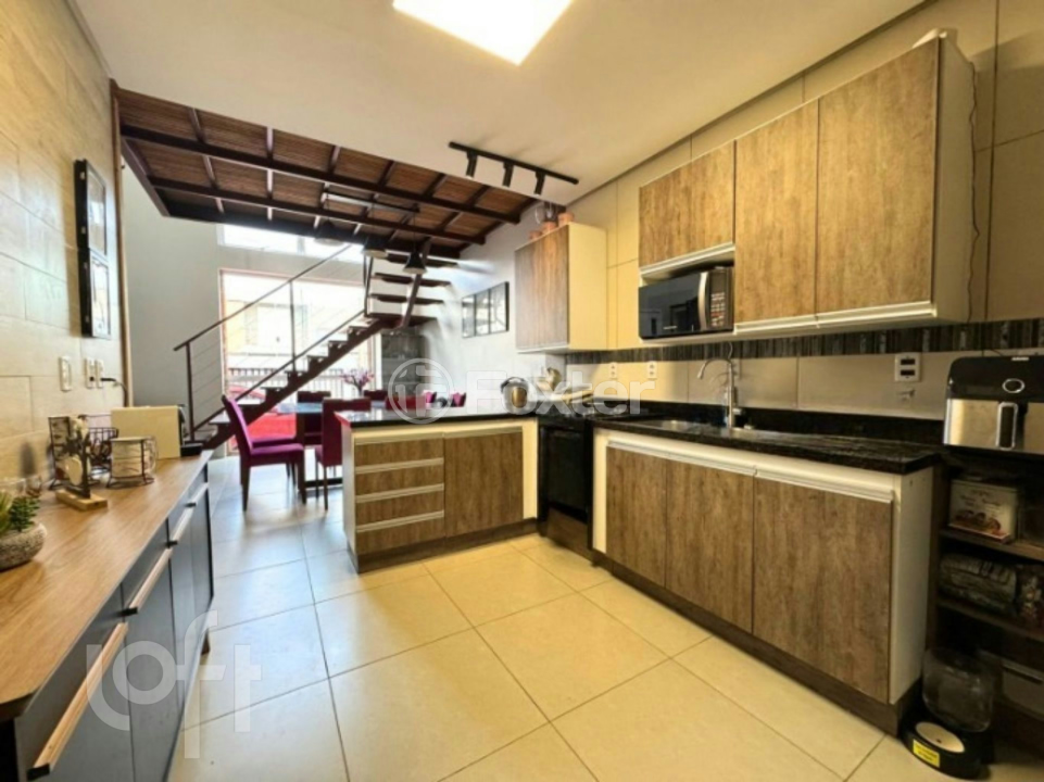 Casa à venda com 3 quartos, 160m² - Foto 5