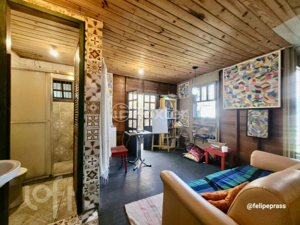 Casa à venda com 4 quartos, 200m² - Foto 3