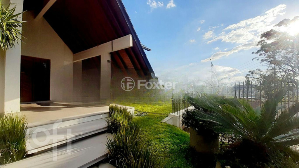 Casa à venda com 4 quartos, 617m² - Foto 4