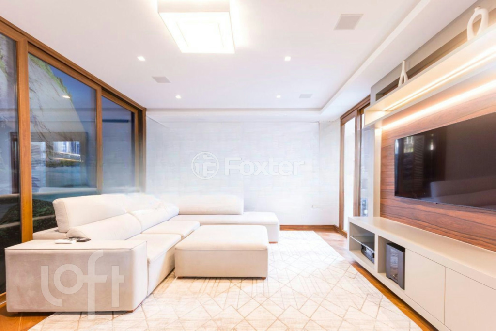 Casa à venda com 4 quartos, 617m² - Foto 1