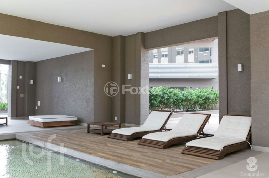 Apartamento à venda com 3 quartos, 75m² - Foto 47