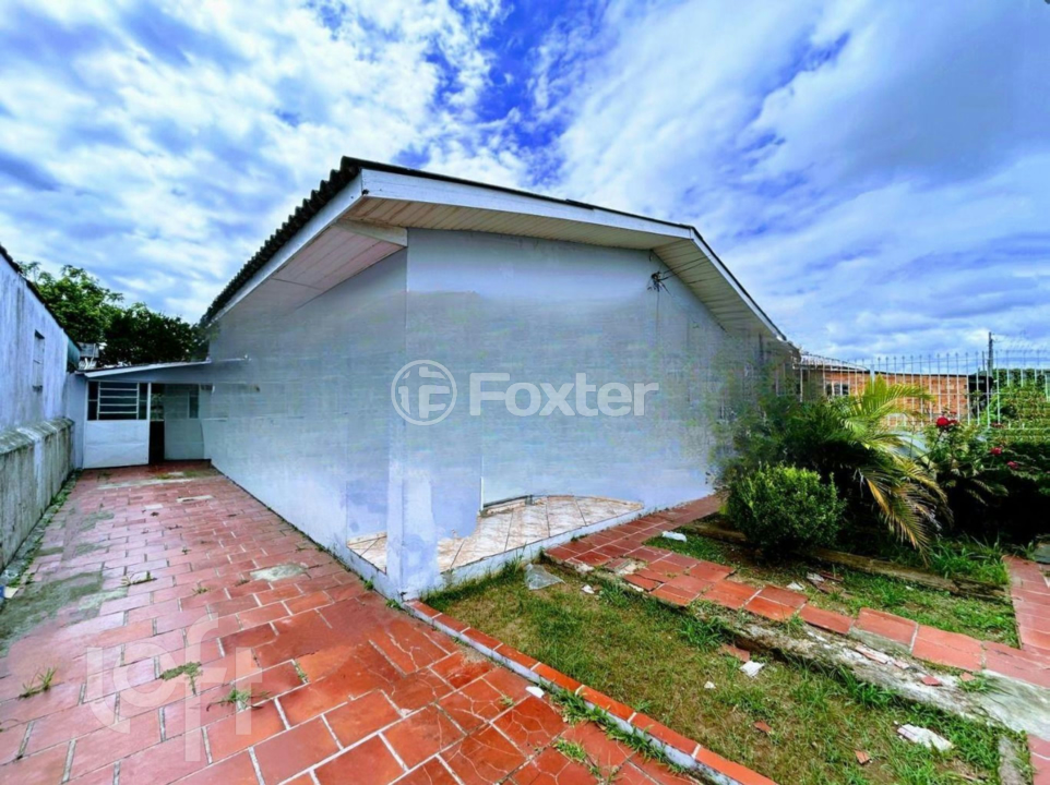 Casa à venda com 2 quartos, 146m² - Foto 2