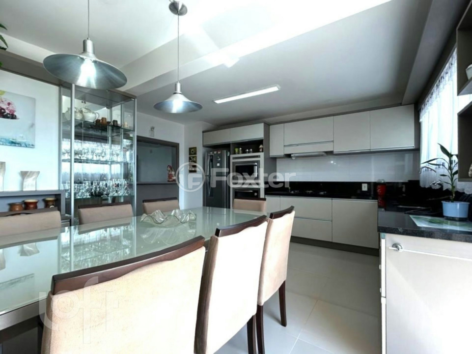 Casa à venda com 4 quartos, 376m² - Foto 3
