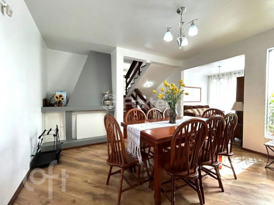 Casa à venda com 4 quartos, 376m² - Foto 2
