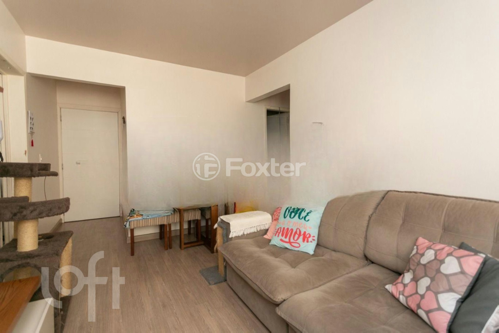 Apartamento à venda com 2 quartos, 70m² - Foto 2