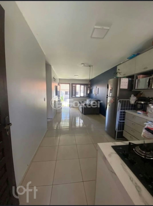 Casa à venda com 2 quartos, 61m² - Foto 3