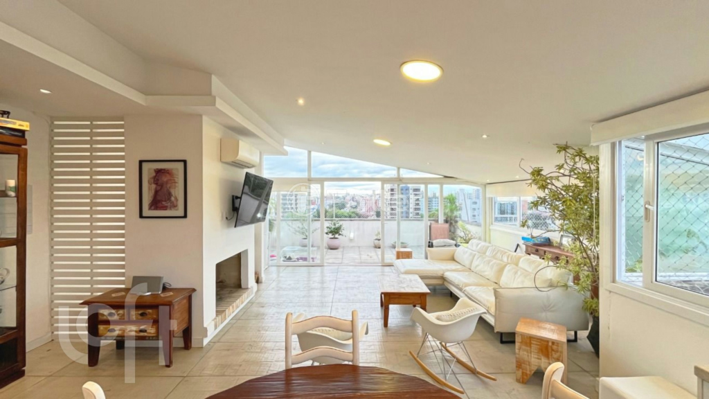 Cobertura à venda com 2 quartos, 150m² - Foto 11