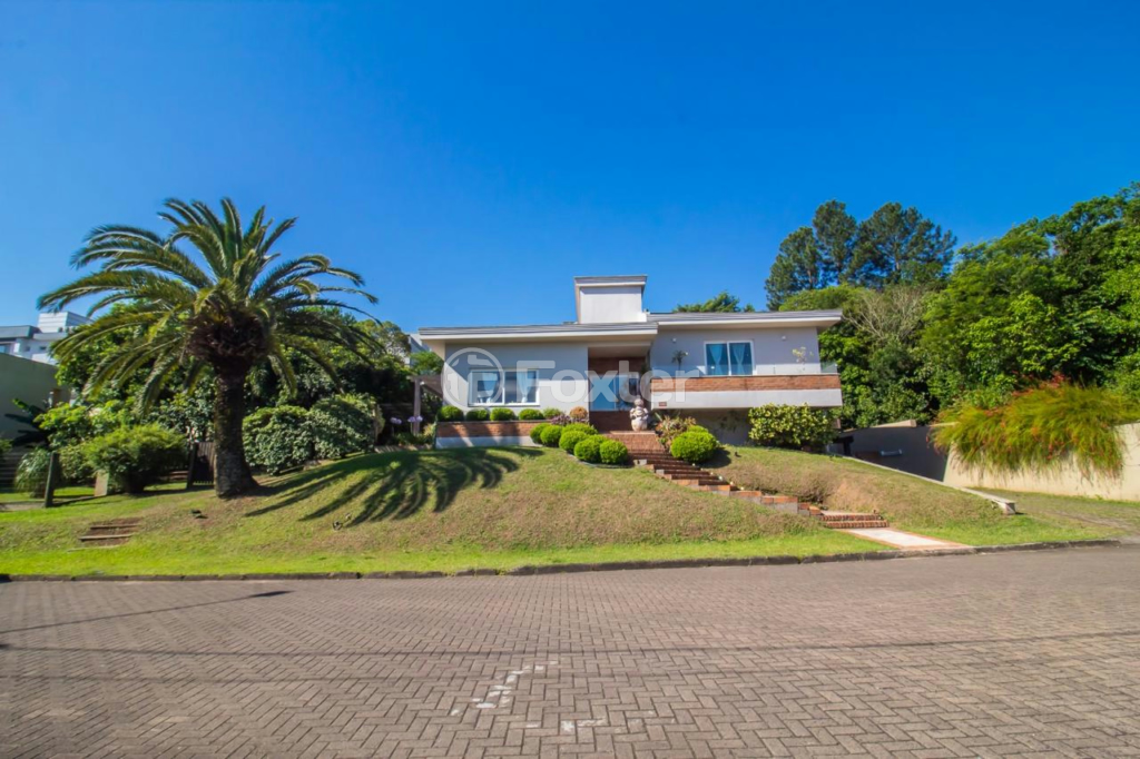 Casa de Condomínio à venda com 3 quartos, 255m² - Foto 1