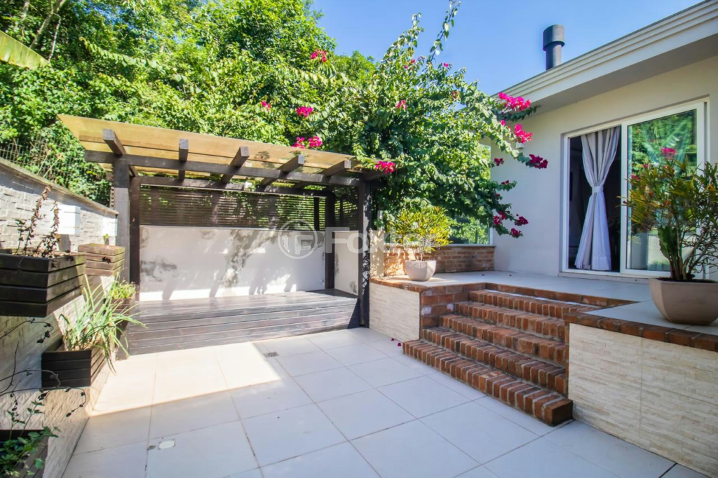 Casa de Condomínio à venda com 3 quartos, 255m² - Foto 7