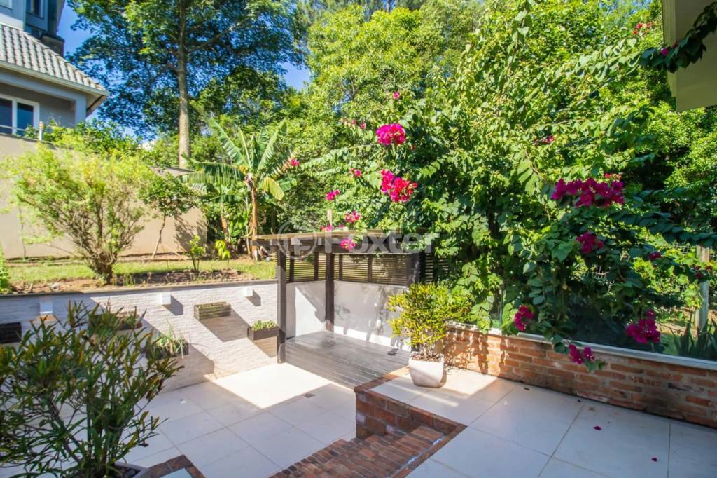 Casa de Condomínio à venda com 3 quartos, 255m² - Foto 8