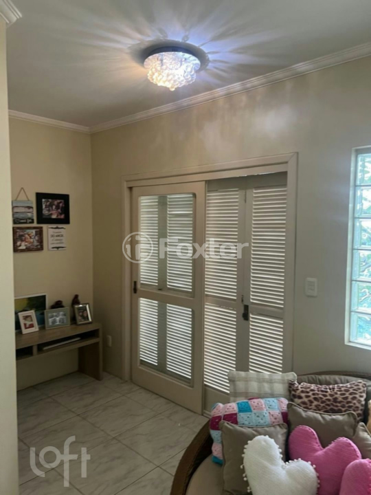 Casa à venda com 3 quartos, 235m² - Foto 14