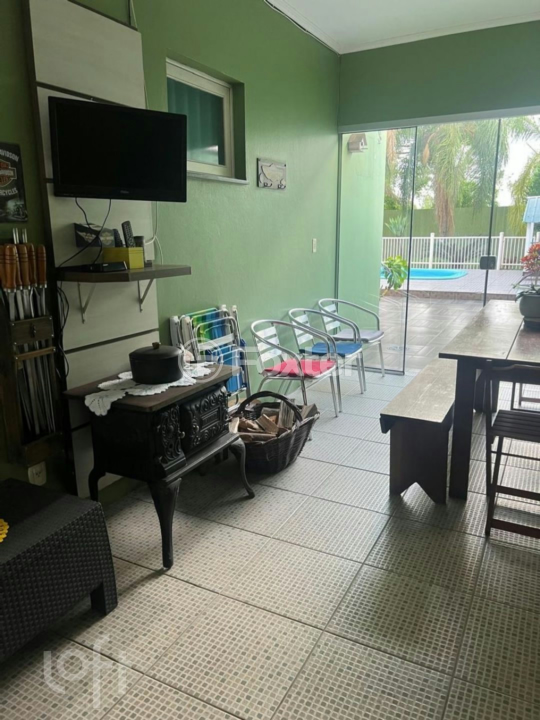 Casa à venda com 3 quartos, 235m² - Foto 11