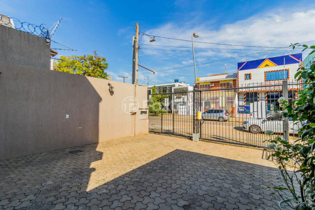 Casa à venda com 5 quartos, 228m² - Foto 77