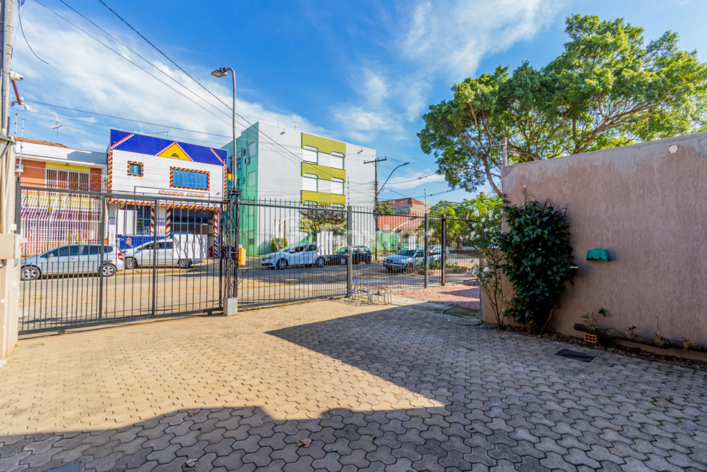 Casa à venda com 5 quartos, 228m² - Foto 76