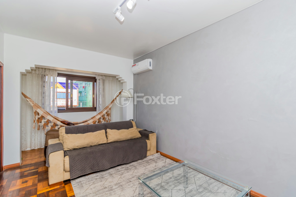 Casa à venda com 5 quartos, 228m² - Foto 6