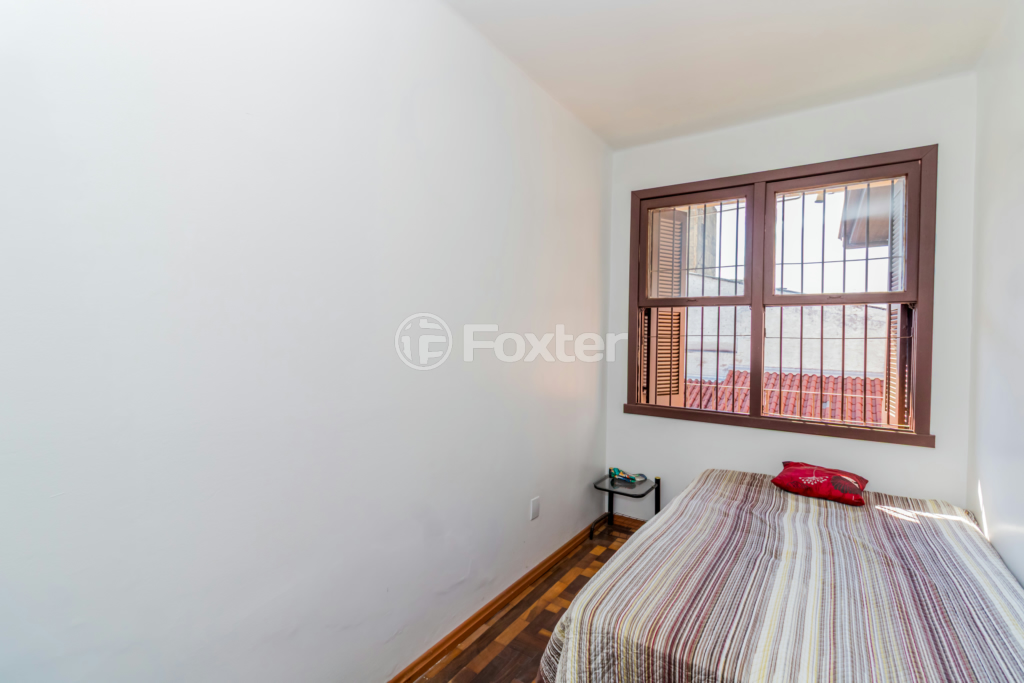 Casa à venda com 5 quartos, 228m² - Foto 16