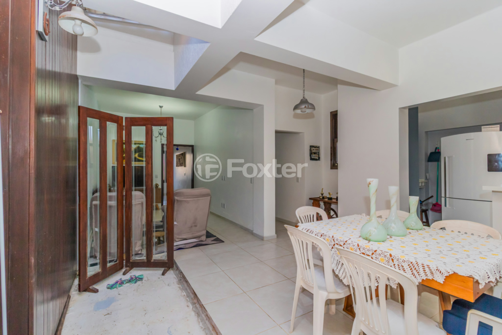 Casa à venda com 5 quartos, 228m² - Foto 35