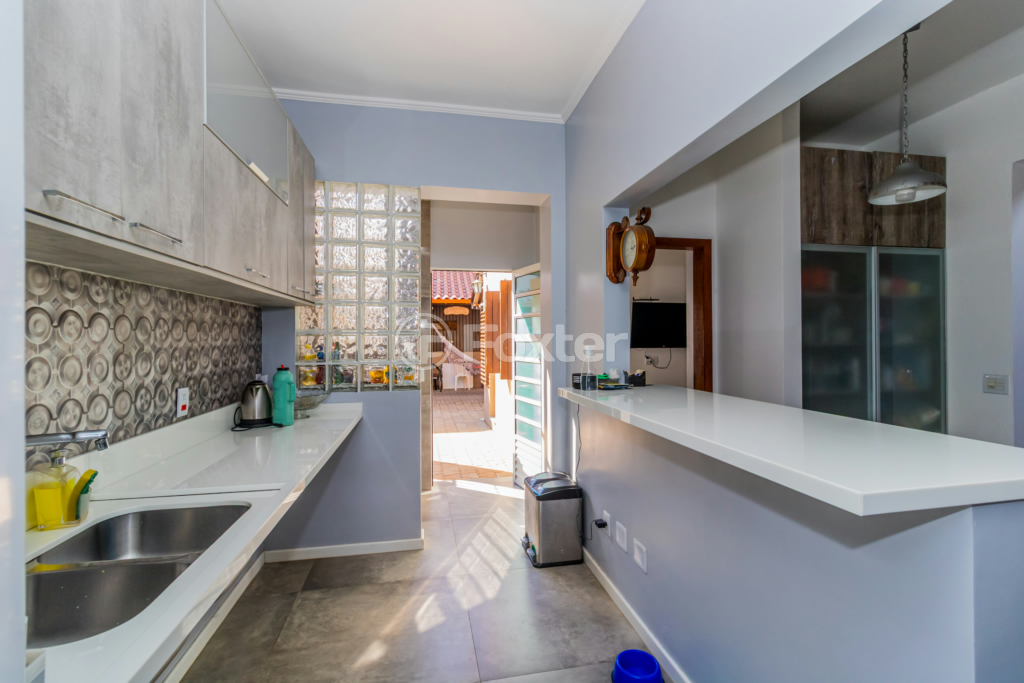 Casa à venda com 5 quartos, 228m² - Foto 46