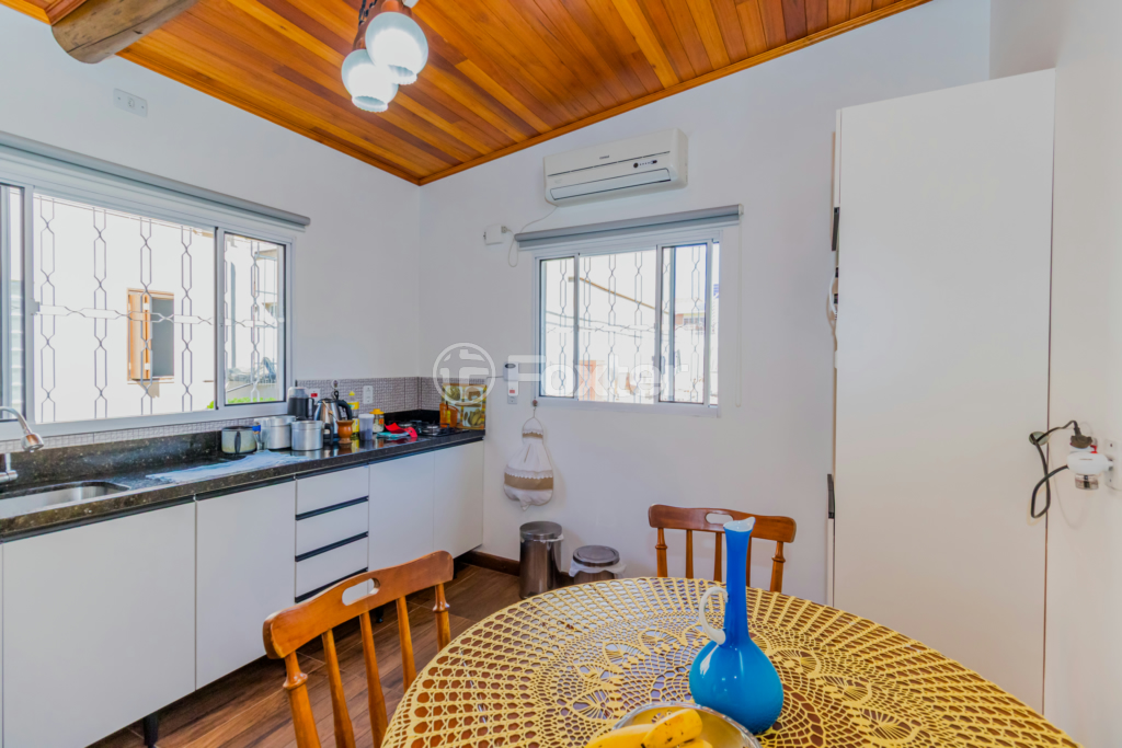 Casa à venda com 5 quartos, 228m² - Foto 56