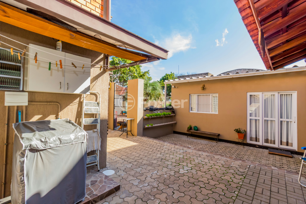 Casa à venda com 5 quartos, 228m² - Foto 67