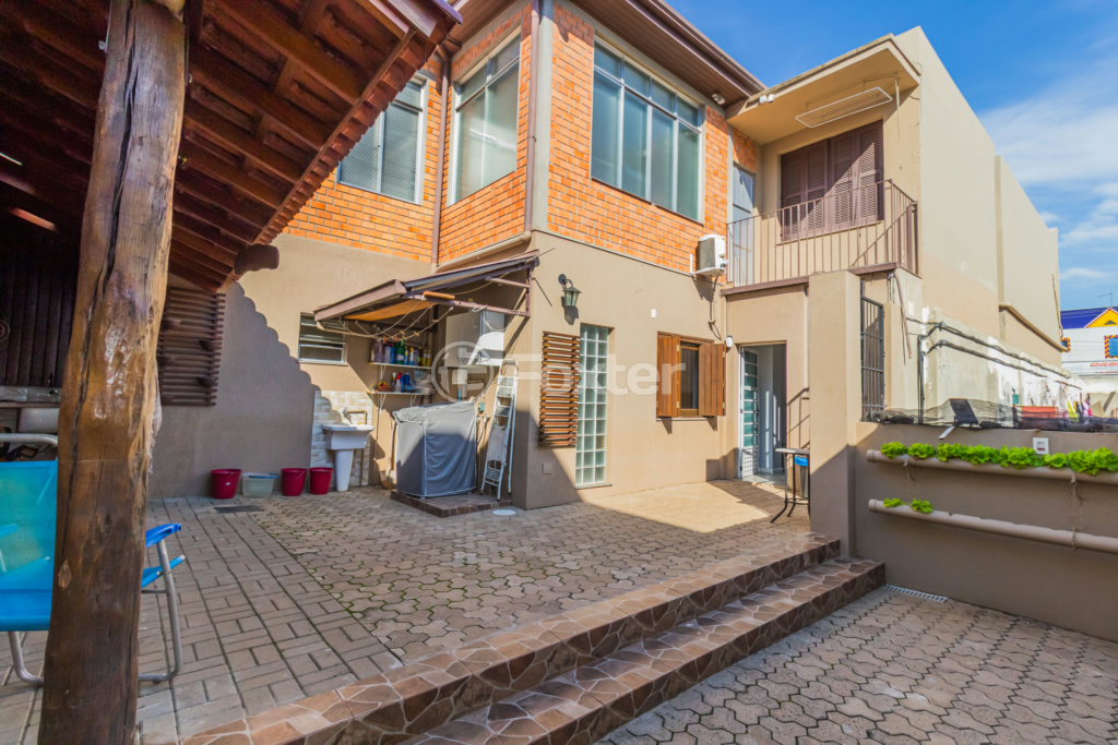 Casa à venda com 5 quartos, 228m² - Foto 68