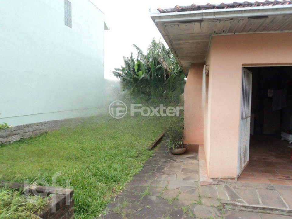 Casa à venda com 3 quartos, 220m² - Foto 5