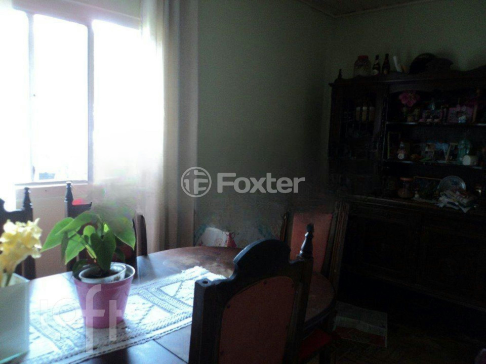 Casa à venda com 3 quartos, 220m² - Foto 8