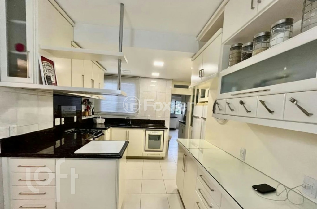 Apartamento à venda com 3 quartos, 179m² - Foto 18