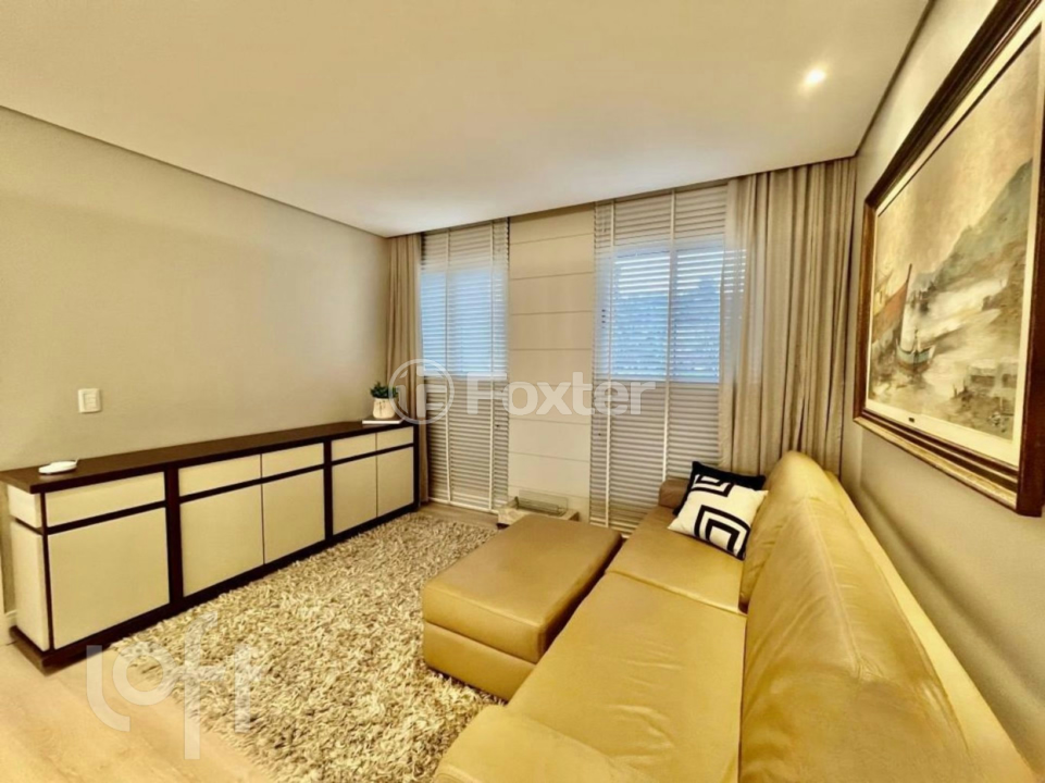 Apartamento à venda com 3 quartos, 179m² - Foto 2