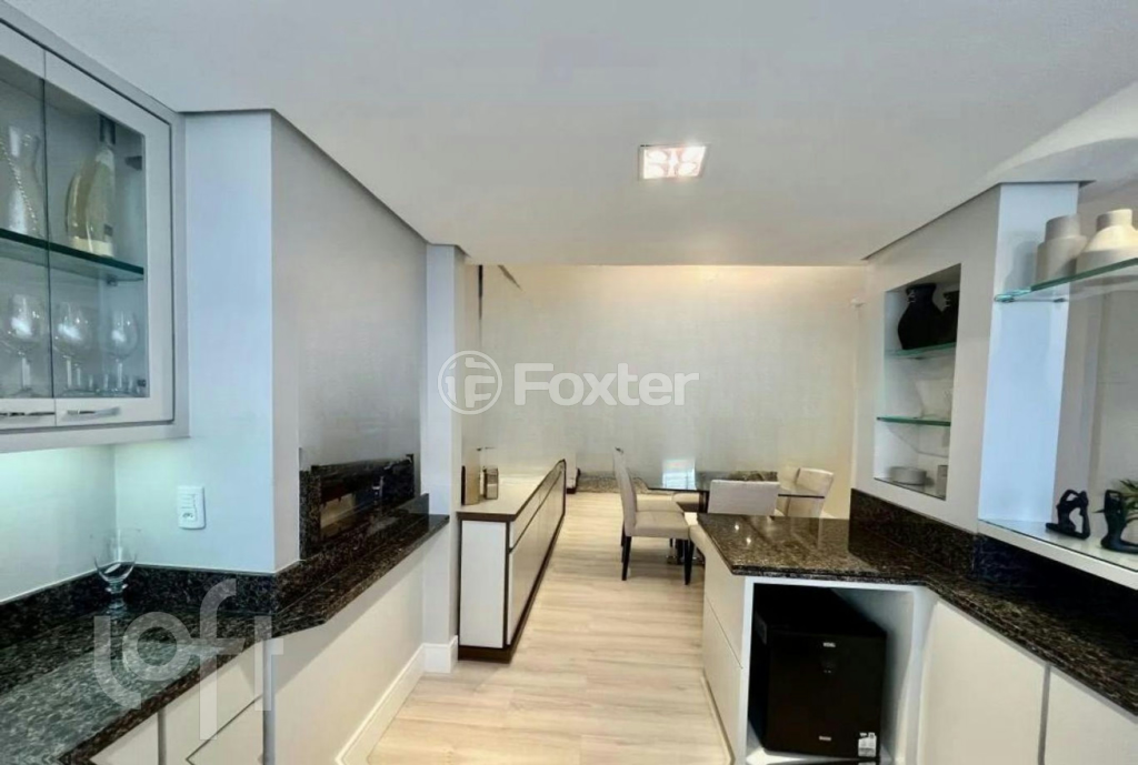 Apartamento à venda com 3 quartos, 179m² - Foto 10