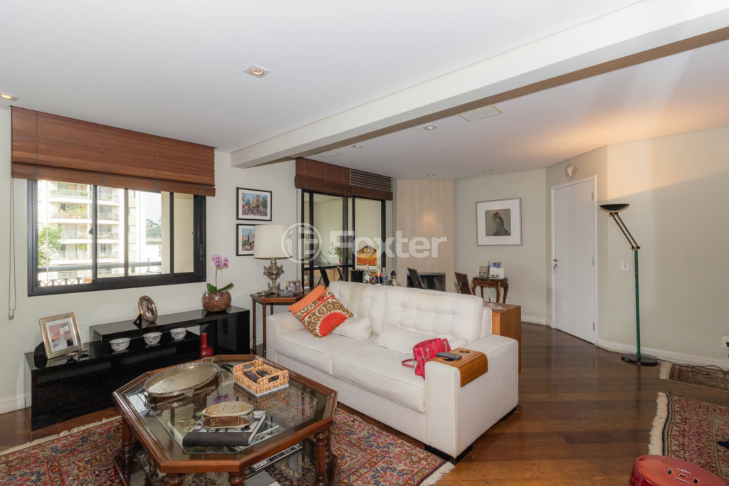 Apartamento à venda com 2 quartos, 107m² - Foto 10