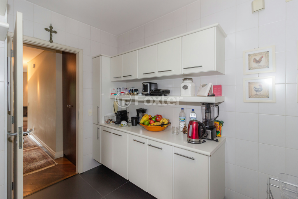 Apartamento à venda com 2 quartos, 107m² - Foto 28