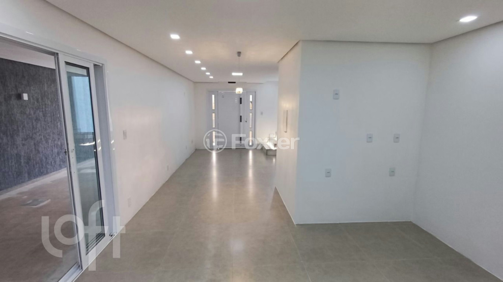 Casa de Condomínio à venda com 3 quartos, 180m² - Foto 2
