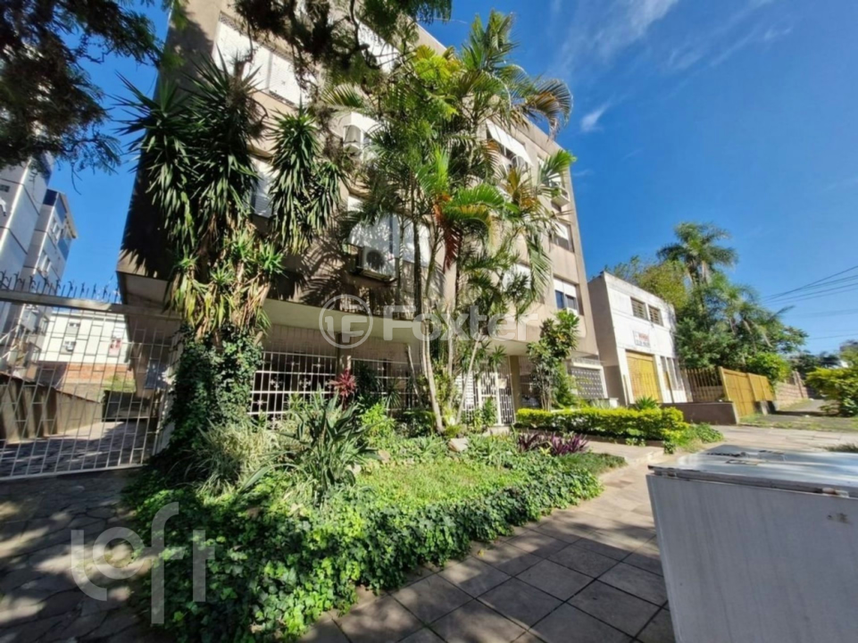 Apartamento à venda com 2 quartos, 61m² - Foto 1