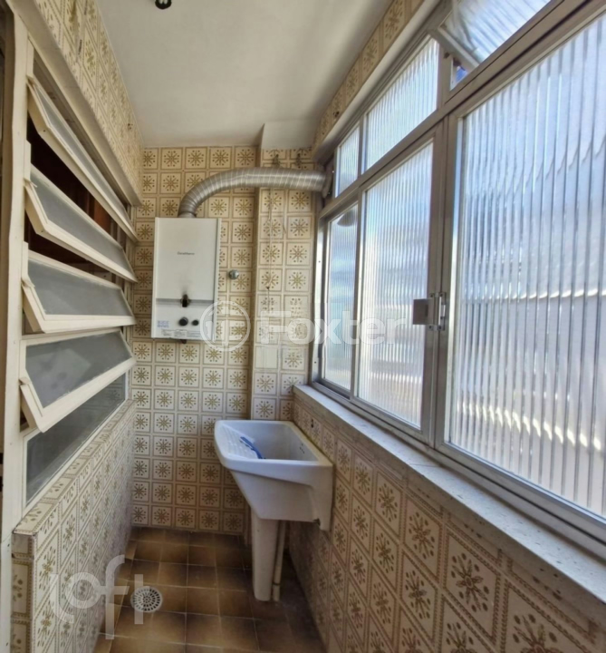 Apartamento à venda com 2 quartos, 61m² - Foto 11