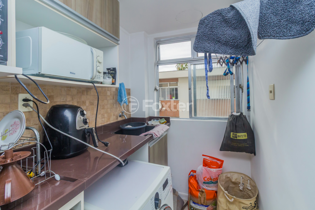 Apartamento à venda com 1 quarto, 42m² - Foto 17