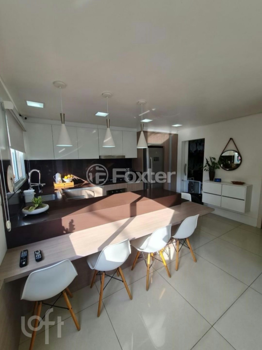 Casa à venda com 3 quartos, 128m² - Foto 4