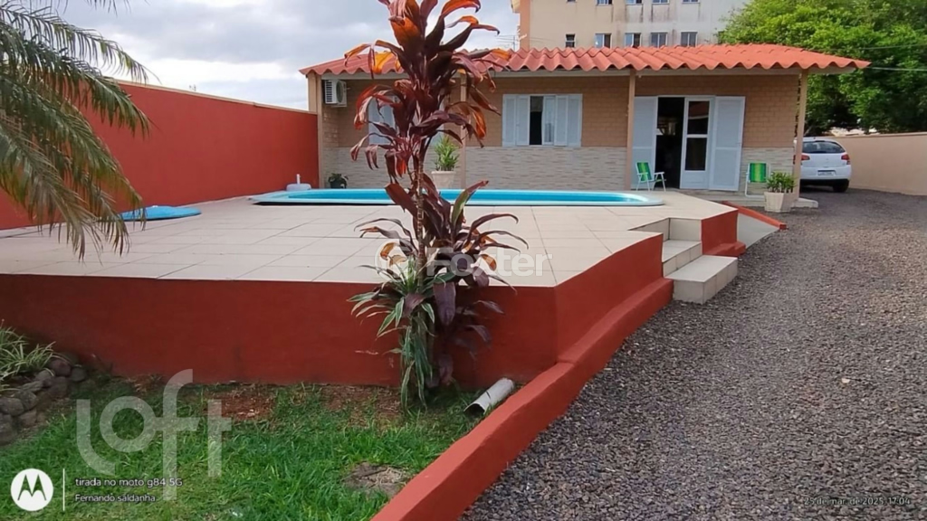 Casa à venda com 3 quartos, 110m² - Foto 1