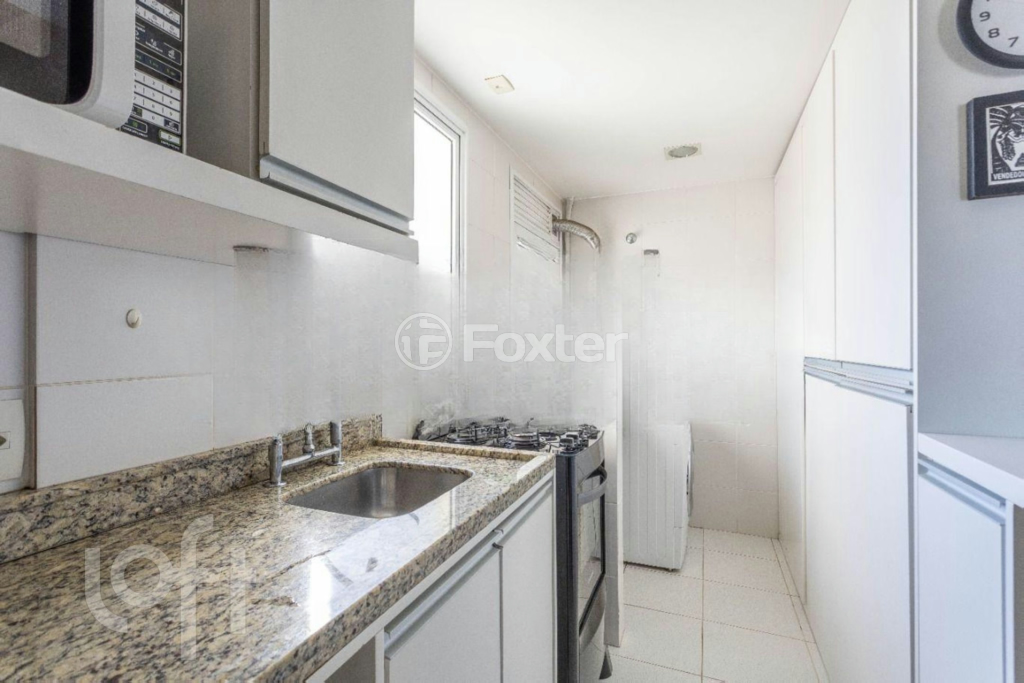 Apartamento à venda com 3 quartos, 75m² - Foto 7