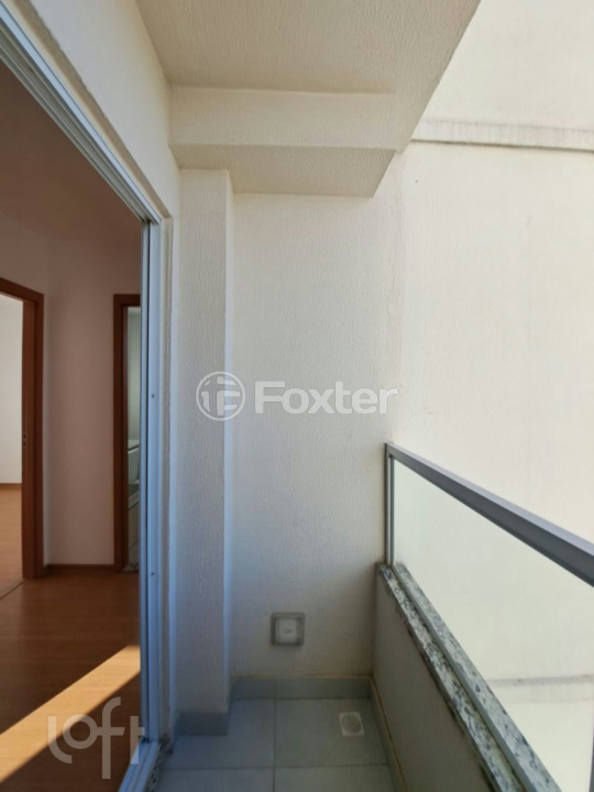Apartamento à venda com 2 quartos, 44m² - Foto 2